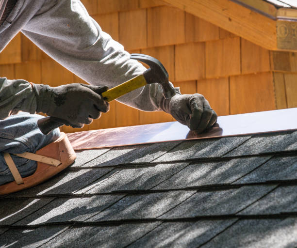 Best Flat Roof Repair Services  in Tipton, MO